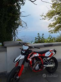 SWM SM 125 R - 2019 | 7500 km | Tenuta benissimo