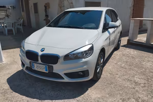 BMW 216d automatico 