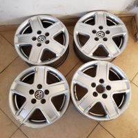 Cerchi in lega Volkswagen da r 16