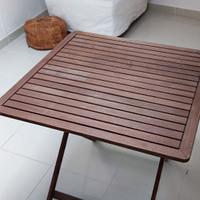 Tavolo da esterno con sedie