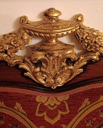 Numero 2 divani classici in velluto damascato
