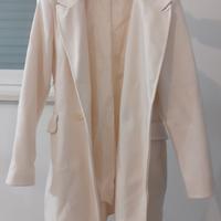 Cappotto  con collo revers e chiusura 2 bottoni