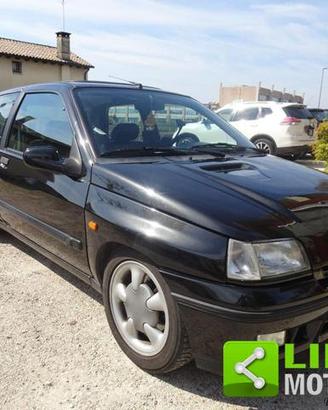 RENAULT Clio 1.8i 16V