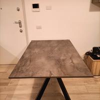 Tavoli di Design per interno