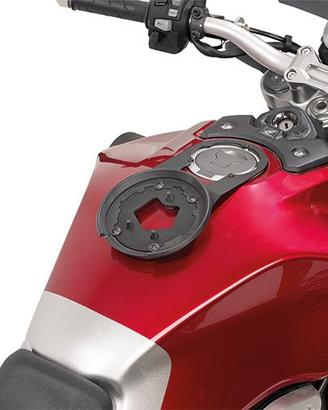 FLANGIA GIVI BF38 TANKLOCK HONDA CB 1000 R 2023