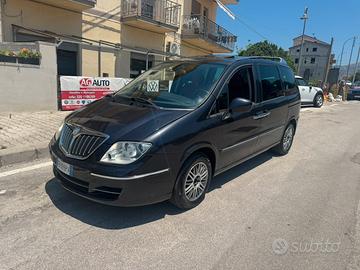 Lancia phedra 170 hp