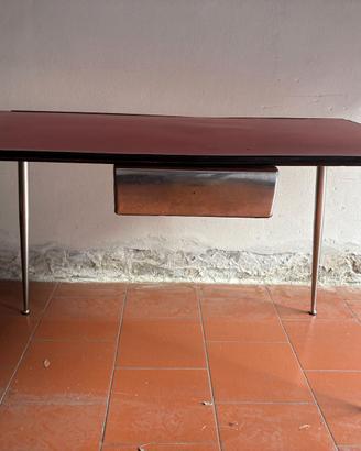 Tavolo vintage anni ’60 formica rossa + 4 sedie