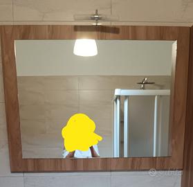 Specchio con faretto