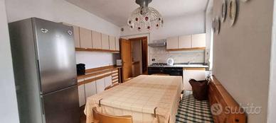 Appartamento di 90 m² con 3 locali e box auto a Me