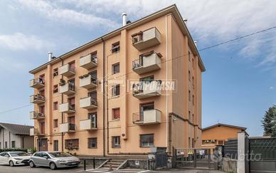 BILOCALE RISTRUTTURATO CON DUE BALCONI