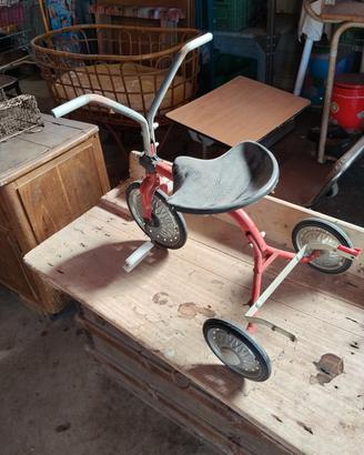 vari oggetti vintage