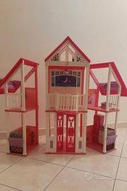 Villa Miami Barbie e Auto dei cuccioli di Barbie