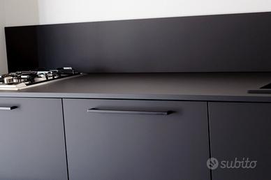 Cassettoni base cucina completi ante Fenix nero