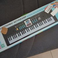 pianola per bambini nuova di fabbrica