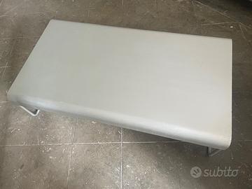 tavolino basso 'Zap'  design P. Lissoni di Cassina