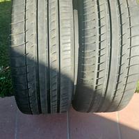 2 gomme 245 40 19 98 Y Triangle con 200 km.