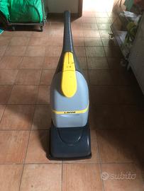 Lavasciuga pavimenti marca Lavor modello Sprinter