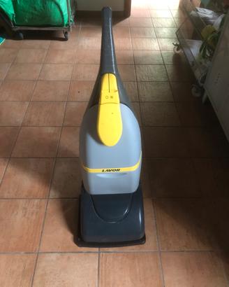 Lavasciuga pavimenti marca Lavor modello Sprinter