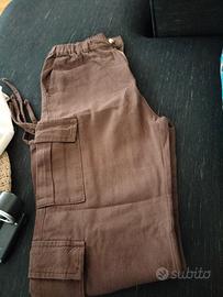 Pantaloni cargo