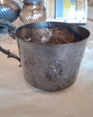 Tazza d'antiquariato in alpaca argentata, XIX-XX
