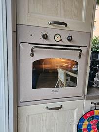 forno ventilato da 60 Hotpoint - Ariston FT 850 .1