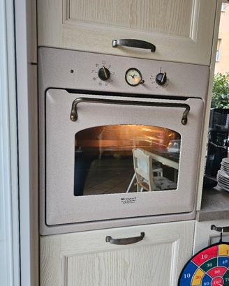 forno ventilato da 60 Hotpoint - Ariston FT 850 .1