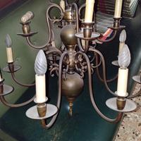 Lampadario in stile Fiammingo in ottone 