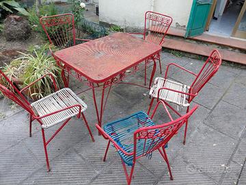 Tavolo da giardino vintage