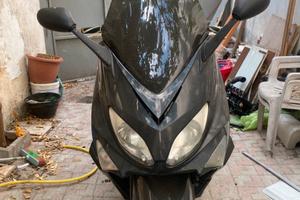 yamaha t-max