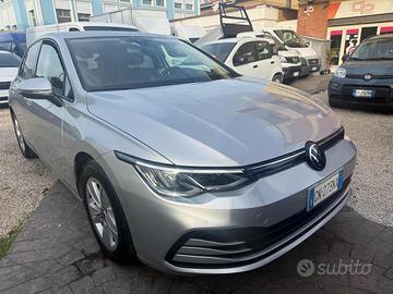 VOLKSWAGEN Golf 1.0 eTSI EVO DSG Life PREZZO MRE