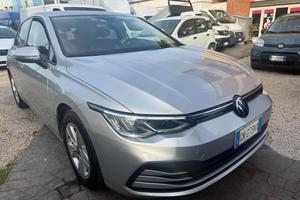 VOLKSWAGEN Golf 1.0 eTSI EVO DSG Life PREZZO MRE