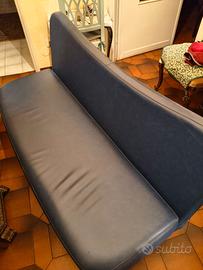 Divano sala d' attesa