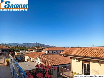 Fiumefreddo di Sicilia, sottotetto panoramico (CT)