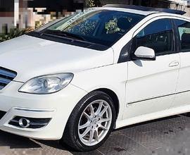 MERCEDES Classe B 2011 116cv benzina