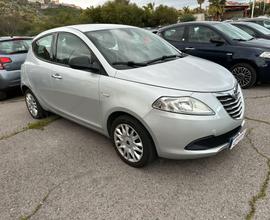 Lancia Ypsilon 1.2 69 CV Unyca
