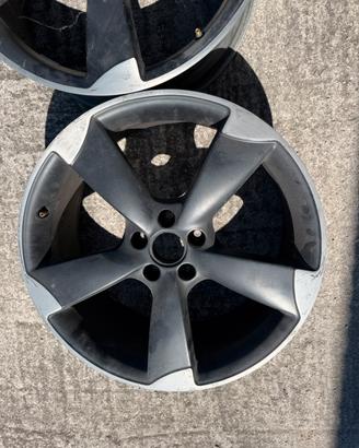 3 cerchi in lega Audi