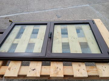 Finestra in alluminio