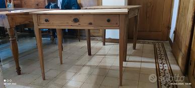 tavolo rettangolare con cassetto