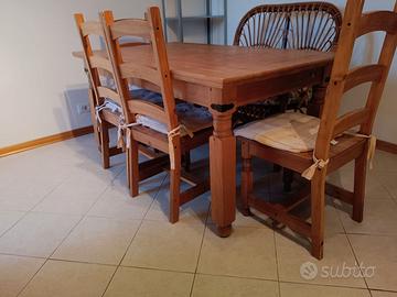 Tavolo rustico e 4 seggiole
