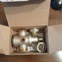 Regolatore di pressione da 3 quarti