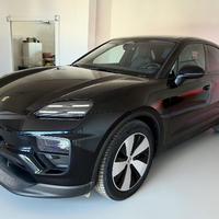 Porsche Macan 4