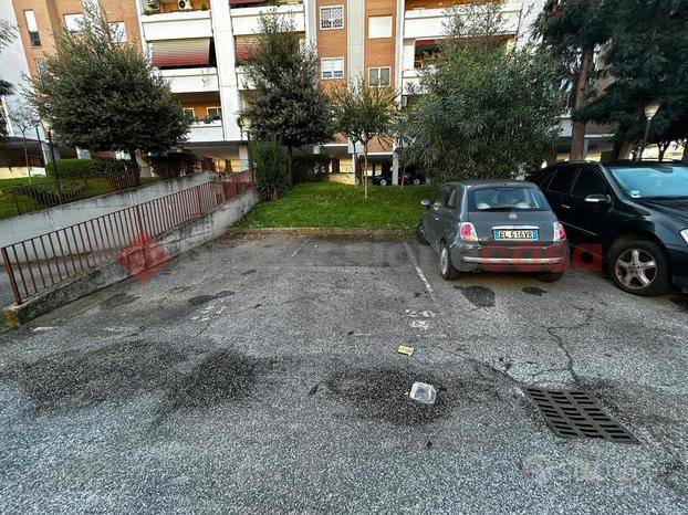 Box/Posto auto Roma [55VRG]