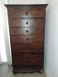Cassettiera in legno con cassetti