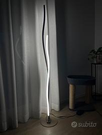 Lampada da pavimento