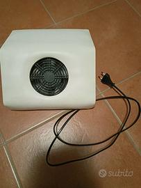 Aspiratore unghie
