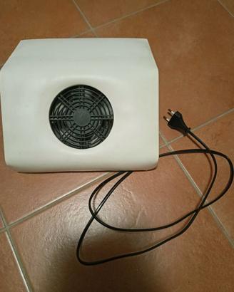 Aspiratore unghie