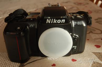 Fotocamera reflex NIKON F601 (pellicola)