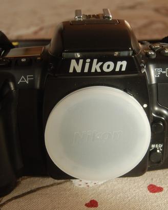 Fotocamera reflex NIKON F601 (pellicola)