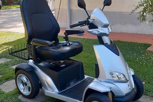 Scooter elettrico disabili o anziani 