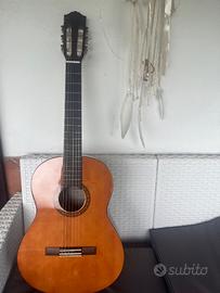 Chitarra Yamaha nuova con custodia